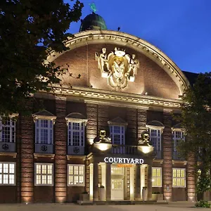 Отель Courtyard By Marriott, Бремен