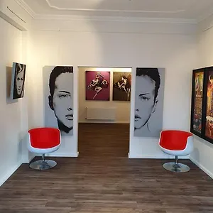 Hotel Arthotel, BRE